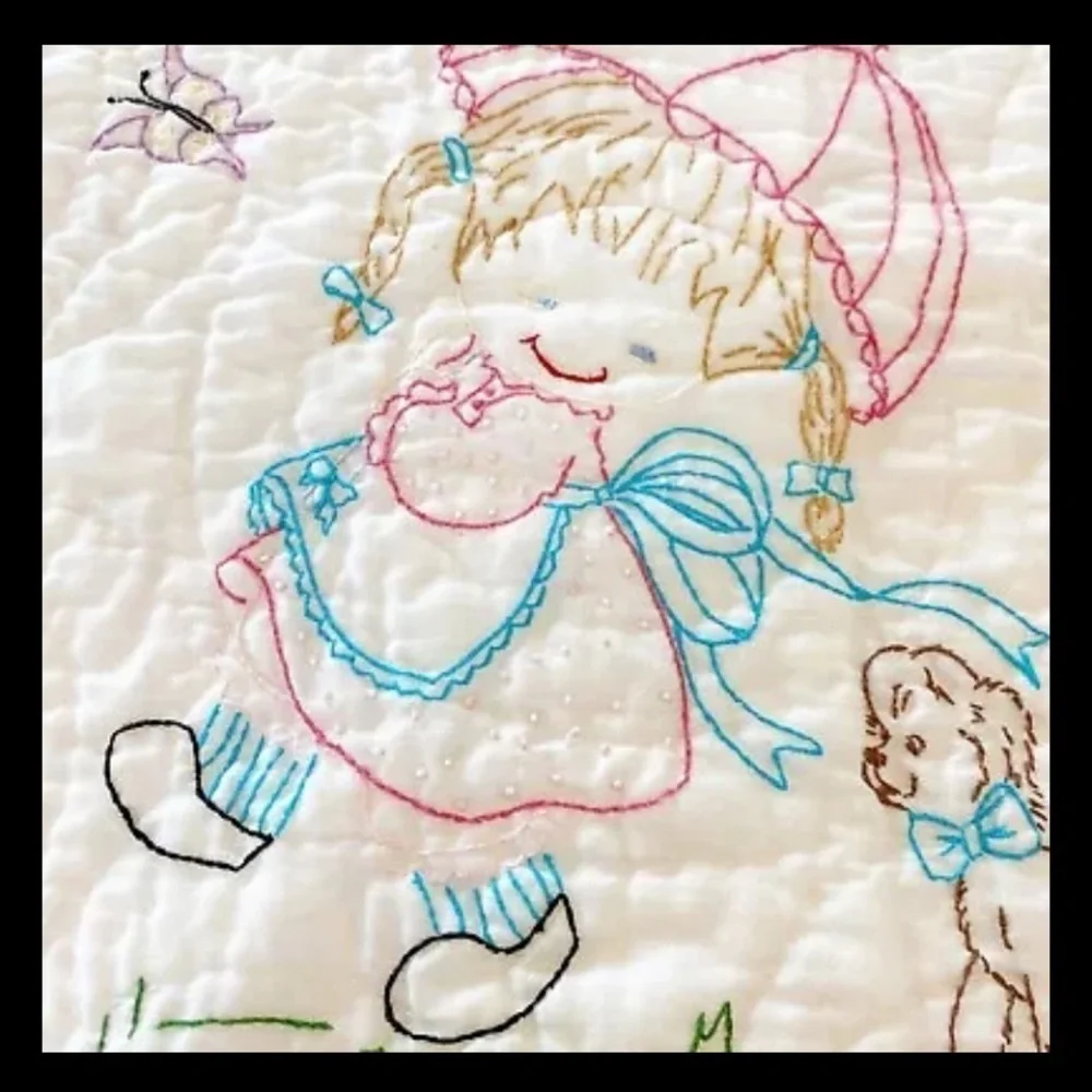 Vintage Handmade Embroidered Baby Crib Blanket Quilt Pink Floral Girls 39x43